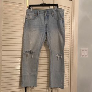 Levi’s 501 Tapered Jeans